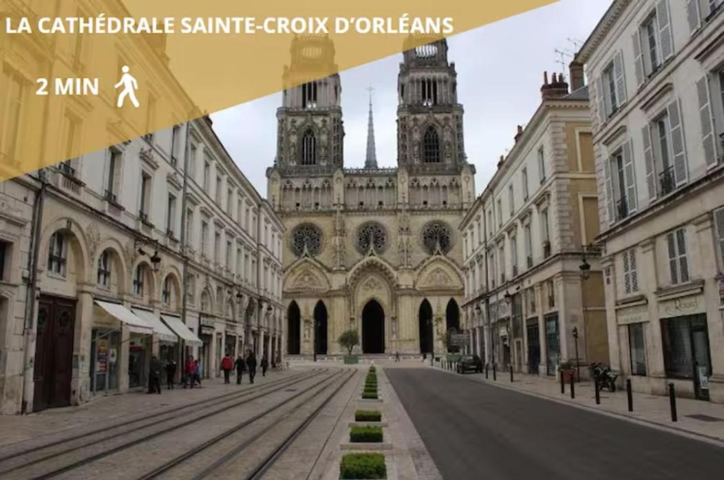 Apartamento Charmant Studio Vue Cathedrale Quartier Historique Orléans Exterior foto