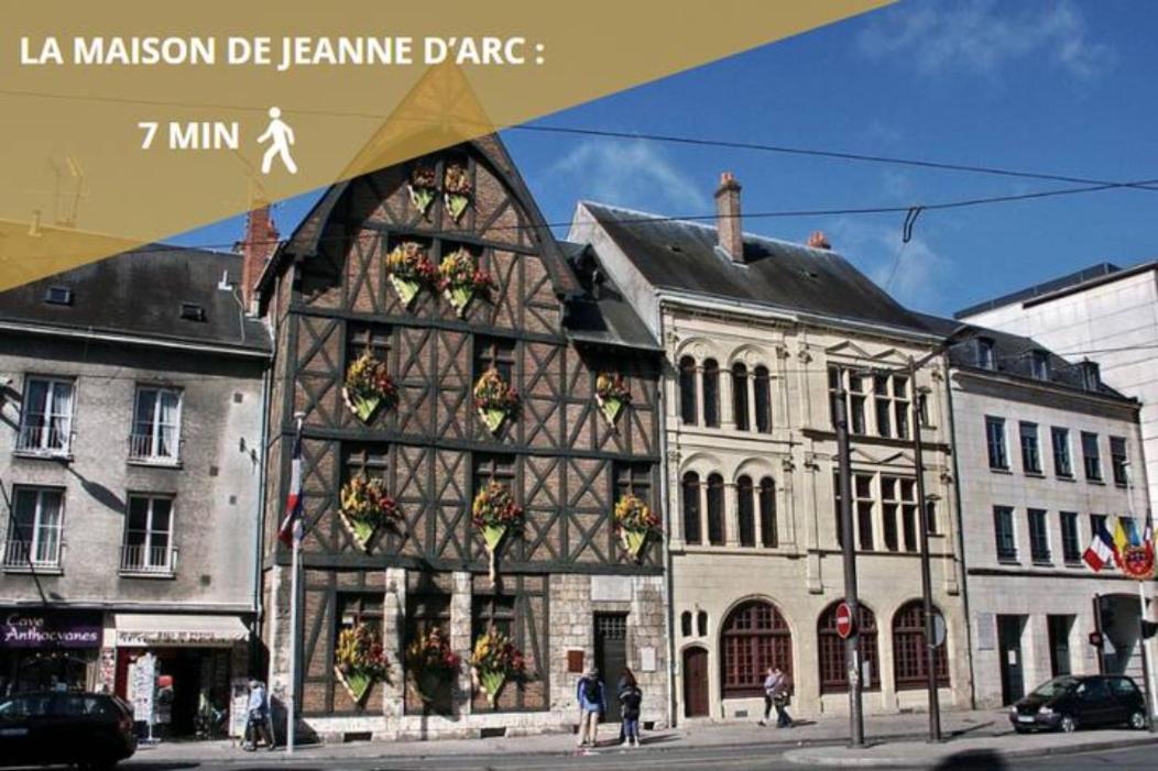 Apartamento Charmant Studio Vue Cathedrale Quartier Historique Orléans Exterior foto